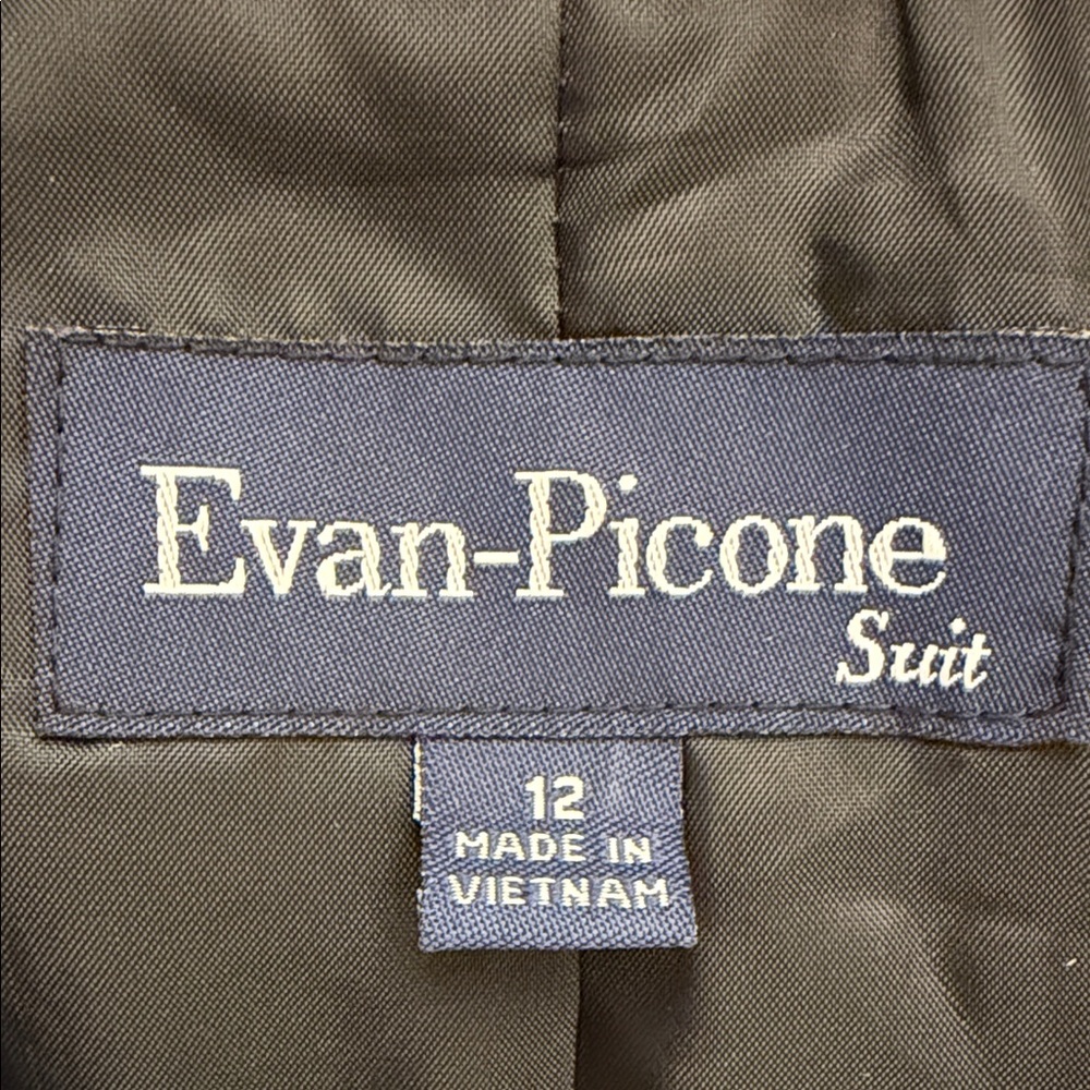 Vintage Fitted Tailored Blazer | Office to Night - Picture 9 of 11